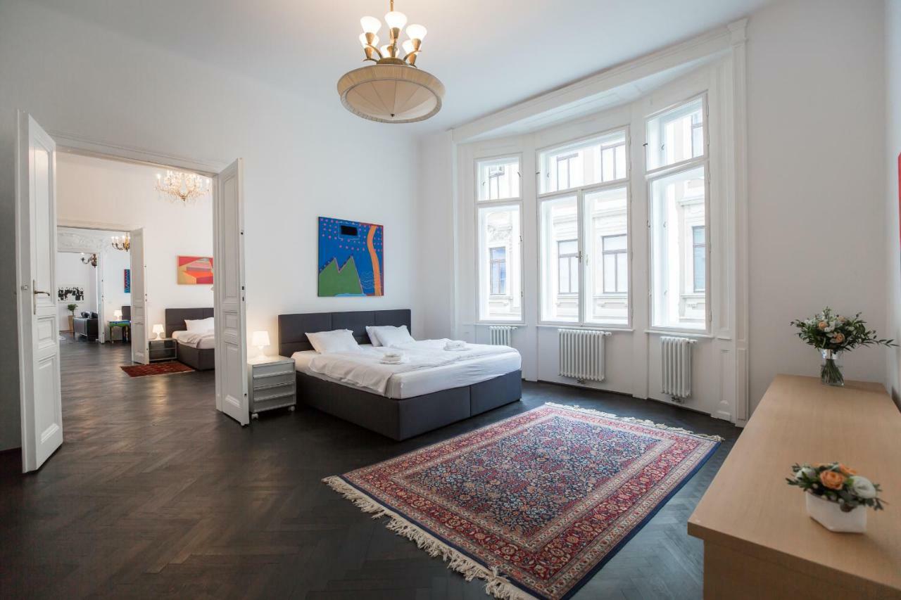Grand Soho Apartment Vienna Exterior photo
